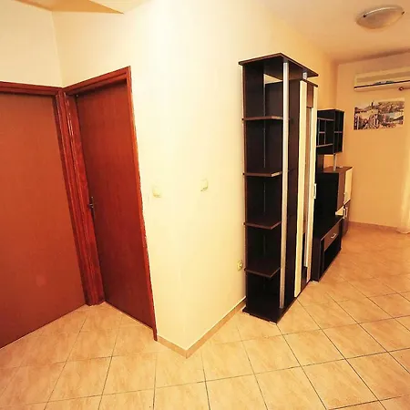 Karla Apartman *